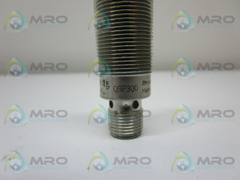 IFM EFECTOR OGP300 PROXIMITY SENSOR  NSNP