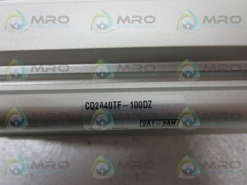 SMC CQ2A40TF-100DZ PNEUMATIC CYLINDER  NSNP