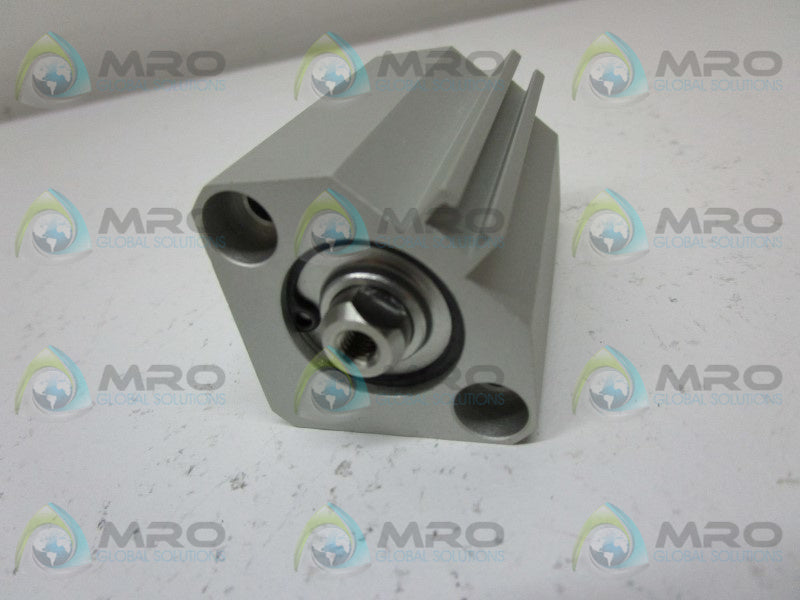 SMC CDQ2B20-30D PNEUMATIC CYLINDER  NSNP
