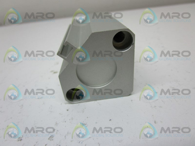 SMC CDQ2B20-30D PNEUMATIC CYLINDER  NSNP
