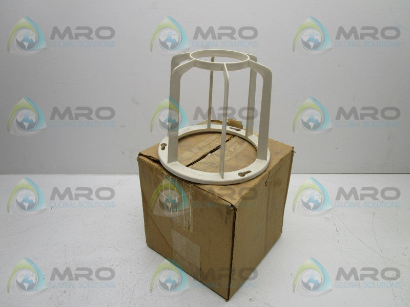 THOMAS & BETTS VGU15P GLOBE  NSMP