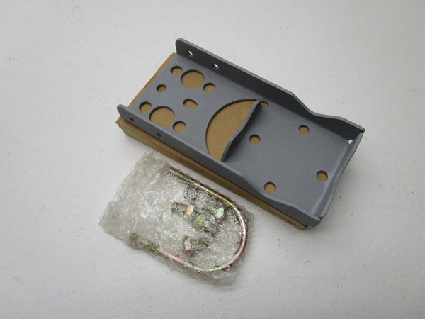 FOXBORO N0141-ZT MOUNTING BRACKET SET  NSMP