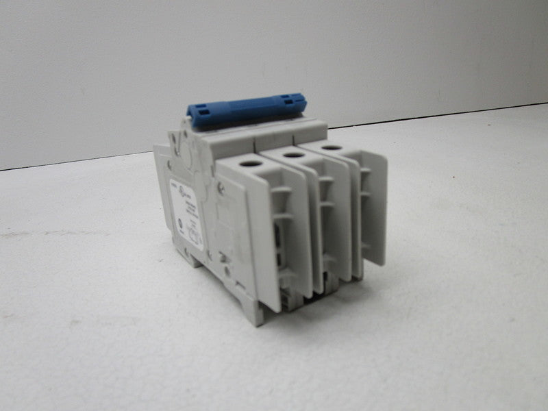 ALLEN BRADLEY 1489-M3C060 SER. D CIRCUIT BREAKER 6A  NSMP