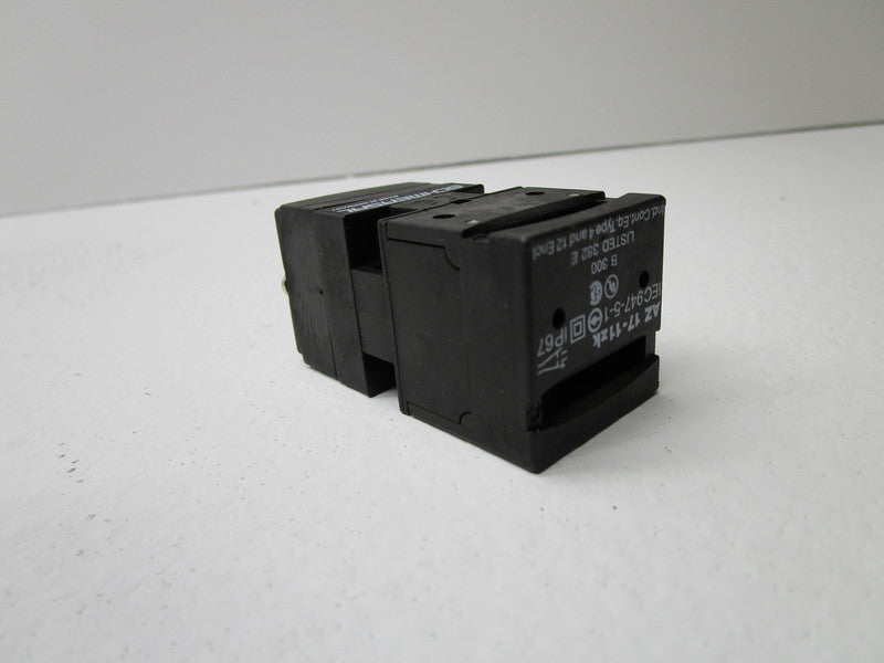 SCHMERSAL AZ17-11zk SAFETY INTERLOCK SWITCH (AS PICTURED)  NSNP