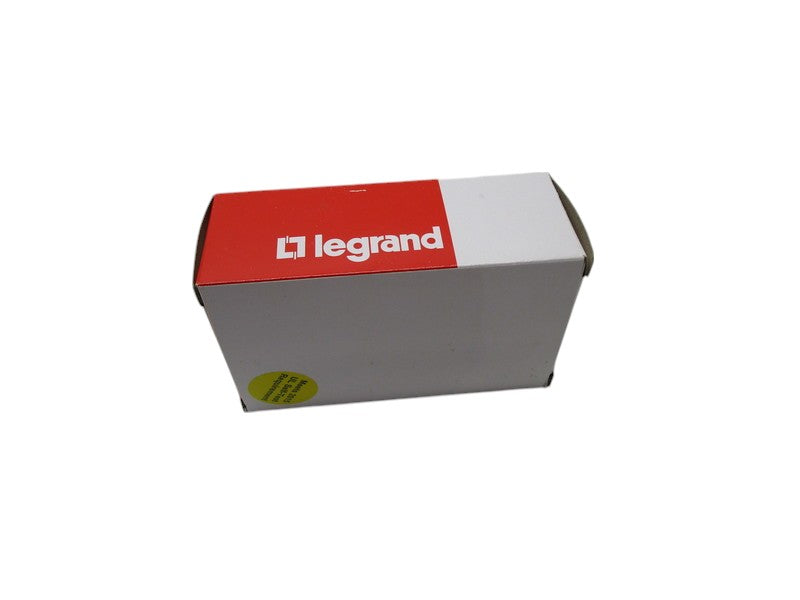 LEGRAND 1597 RECEPTACLE  NSMP