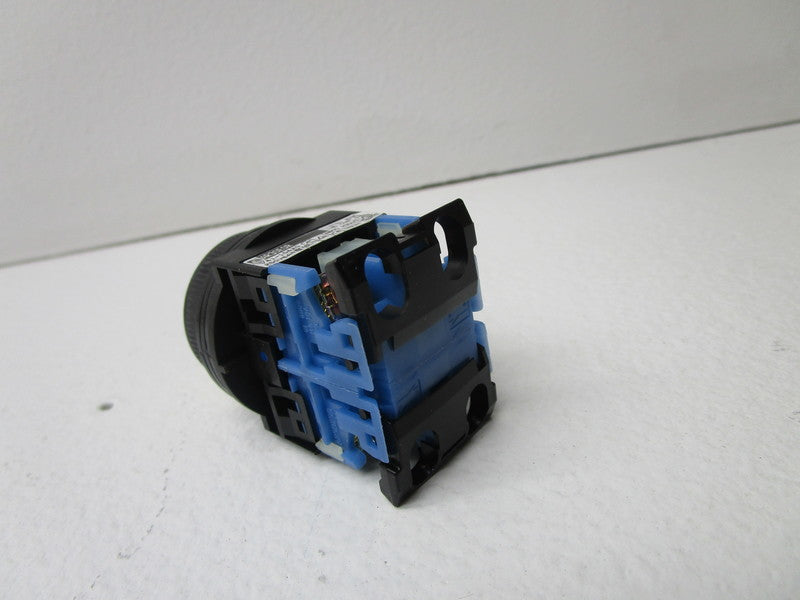 FUJI ELECTRIC AR30E0R PUSHBUTTON SWITCH  NSNP