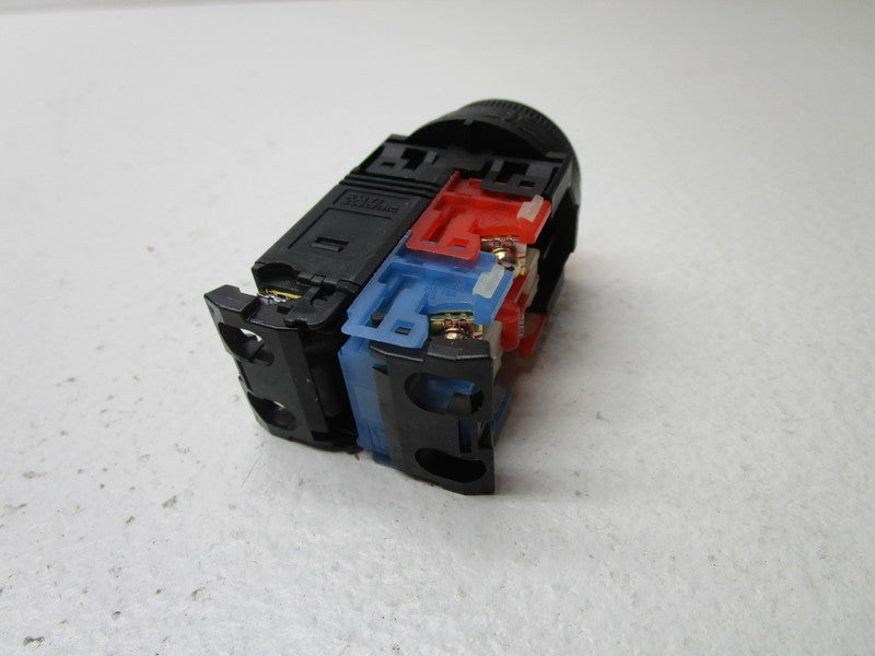 FUJI ELECTRIC AR30PL-211L4A SELECTOR SWITCH  NSMP