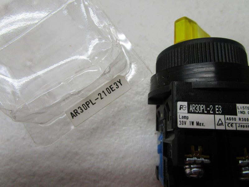 FUJI ELECTRIC AR30PL-210E3Y SELECTOR SWITCH  NSMP