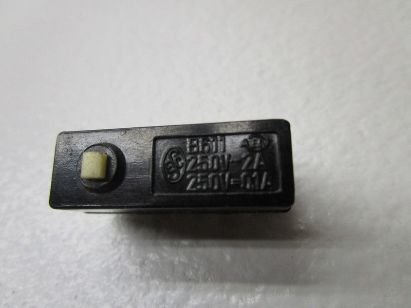 SWITCH B611  NSNP