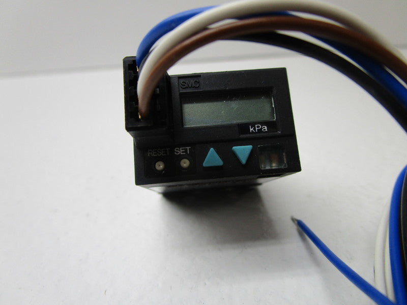 SMC ZSE3-T1-21 VACUUM SWITCH  NSNP