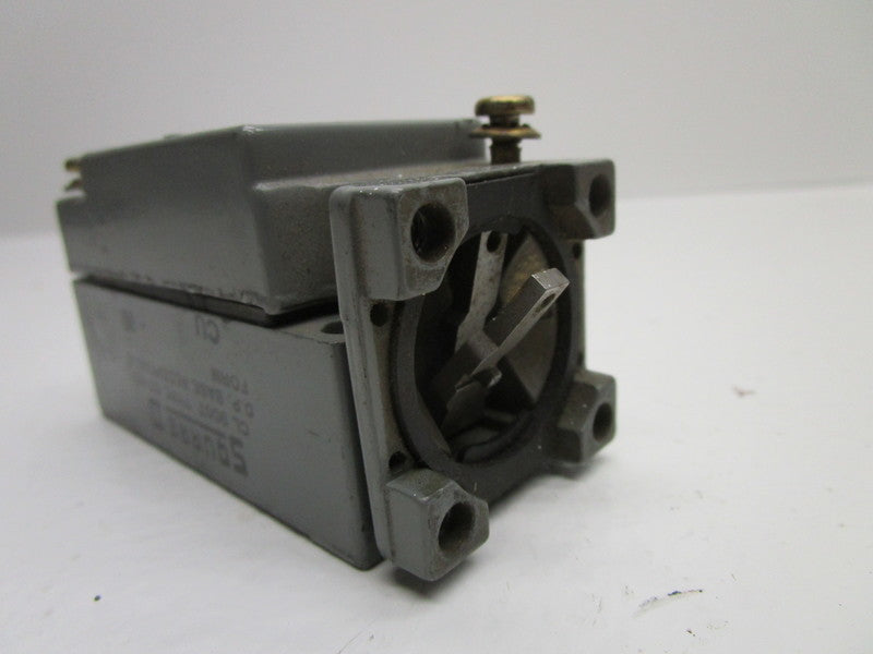 SQUARE D 9007-C068 LIMIT SWITCH  UNMP