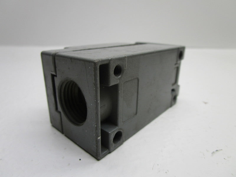 SQUARE D 9007-C068 LIMIT SWITCH  UNMP