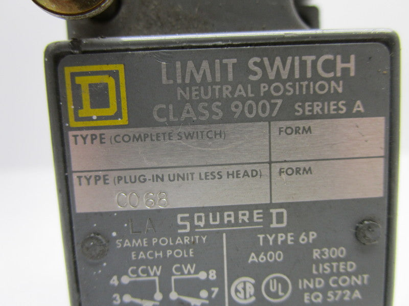 SQUARE D 9007-C068 LIMIT SWITCH  UNMP