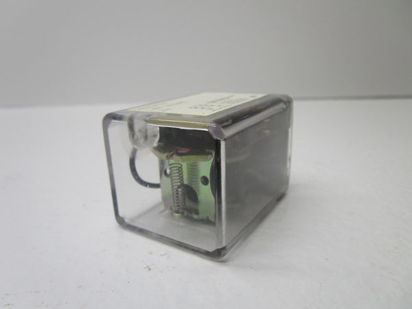 EAGLE SIGNAL 30D2CA120 RELAY 120V  UNMP