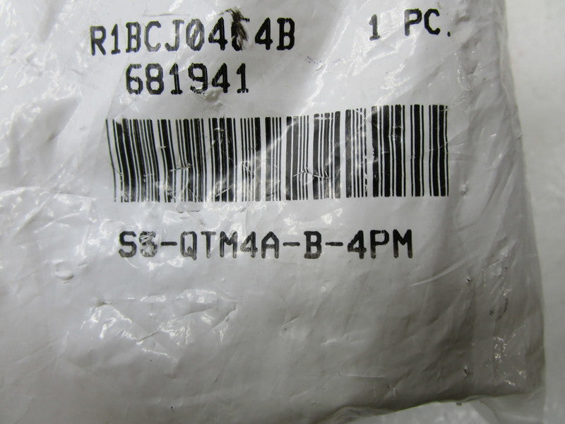 SWAGELOK SS-QTM4A-B-4PM QUICK CONNECTOR  NSMP