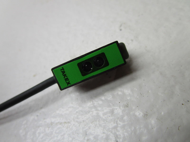 TAKEX UM-Z3SV PHOTOELECTRIC SENSOR  NSNP
