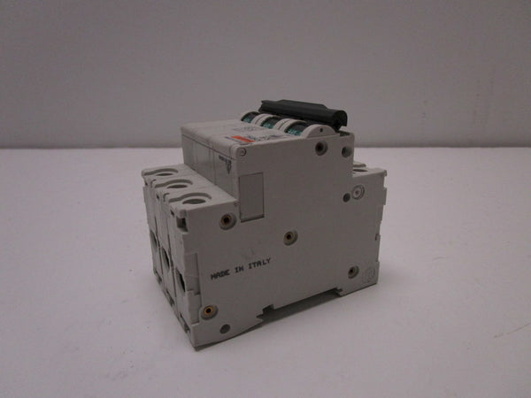 MERLIN GERIN 25677 C60HC-C40 CIRCUIT BREAKER 40A  UNMP