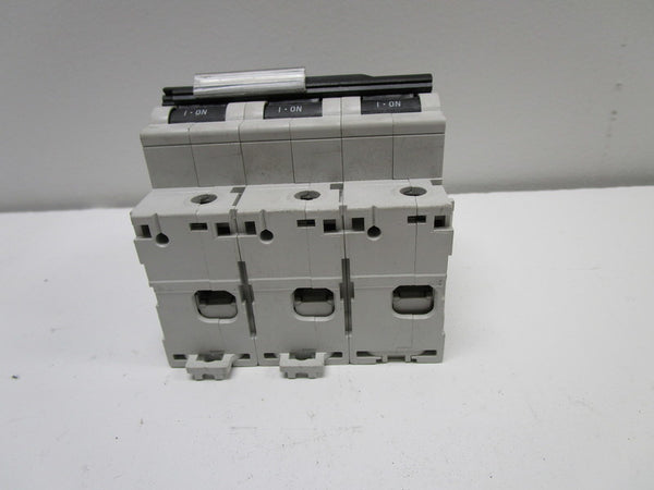 MERLIN GERIN 18462 C120H-C20 CIRCUIT BREAKER 20A  UNMP