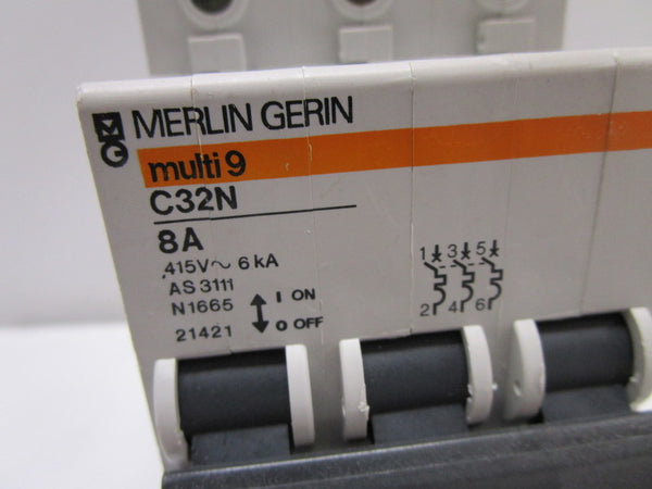 MERLIN GERIN 21421 C32N-8 CIRCUIT BREAKER 8A  NSNP
