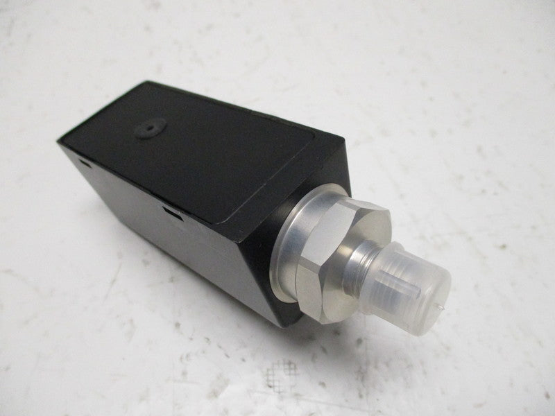 VALCOM VSW2-02-4-100KPAWS-M100KPGR2 PRESSURE SWITCH  NSNP