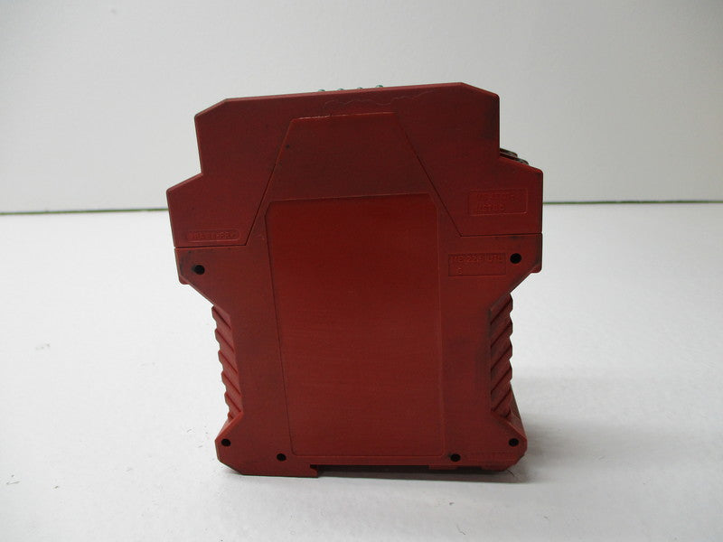 INDUSTRIAL SPARE PART MSR131RTP 440R-C23139 SER. B 24VAC/DC 6A UNMP
