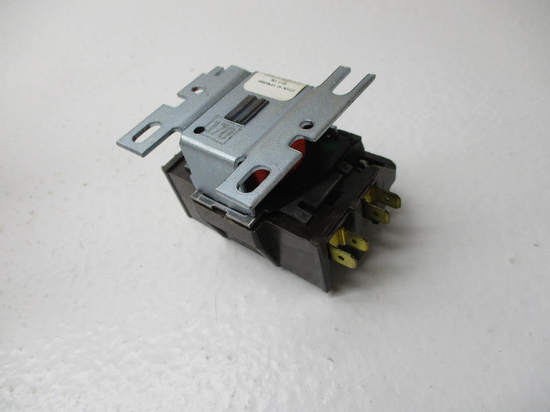 HONEYWELL R4243B1038 120V NSMP