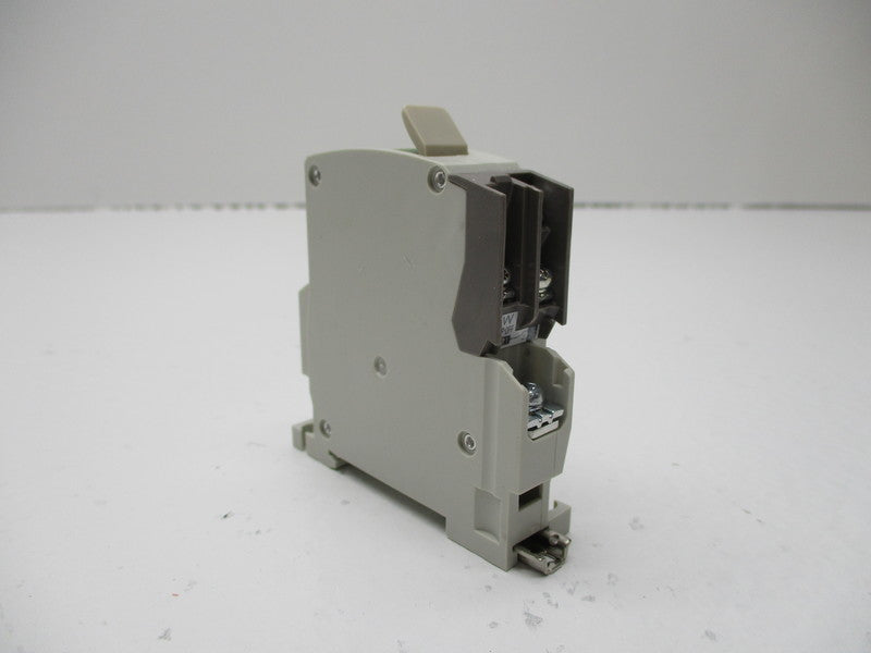 FUJI ELECTRIC CP31FM/3W CIRCUIT BREAKER 3A AC12V NSMP