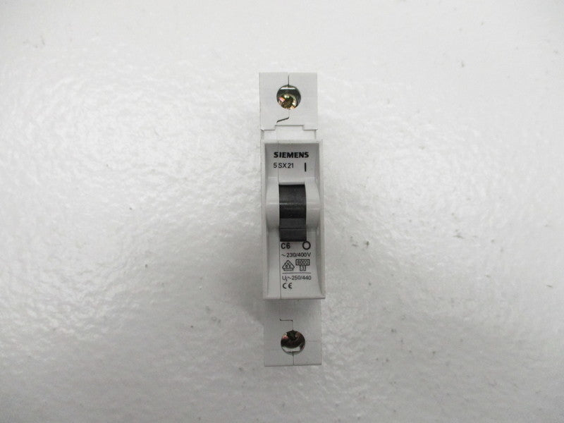 SIEMENS 5SX21-C6 6A 230/400V UNMP
