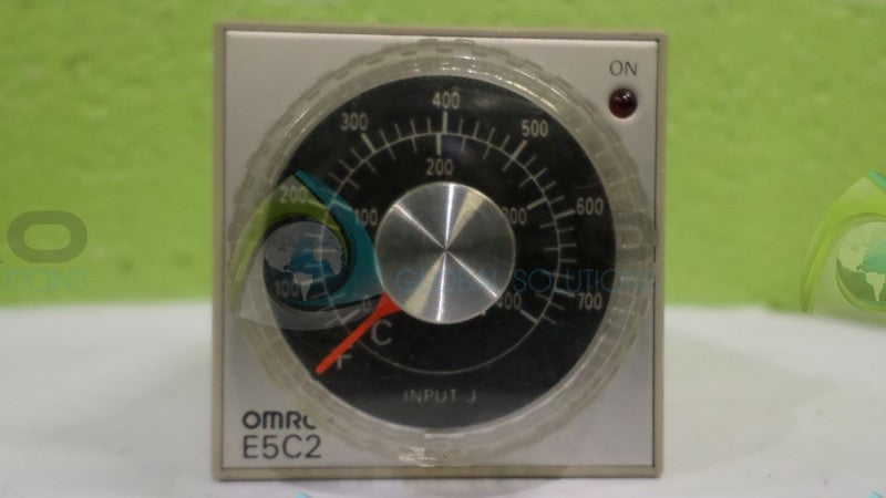 OMRON E52C-R20J TEMP. CONTROLLER UNMP