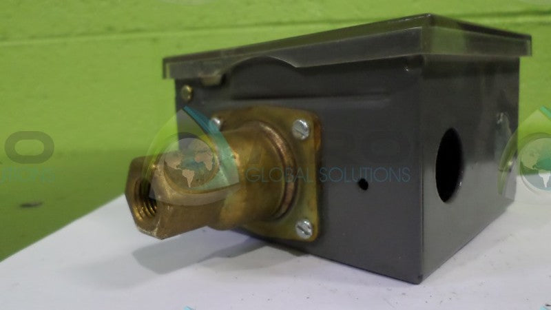 HONEYWELL L91B1068 PRESSURETROL UNMP