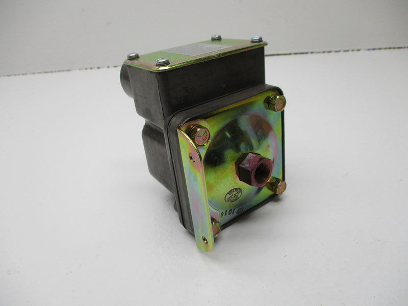 BARKSDALE D1T-A18SS NSMP