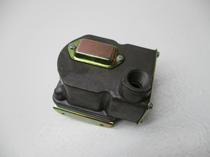 BARKSDALE D1T-A18SS NSMP