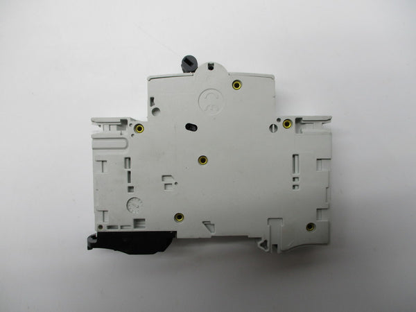 GENERAL ELECTRIC EP101UL-C3 686867 CIRCUIT BREAKER 3A 277VAC NSNP