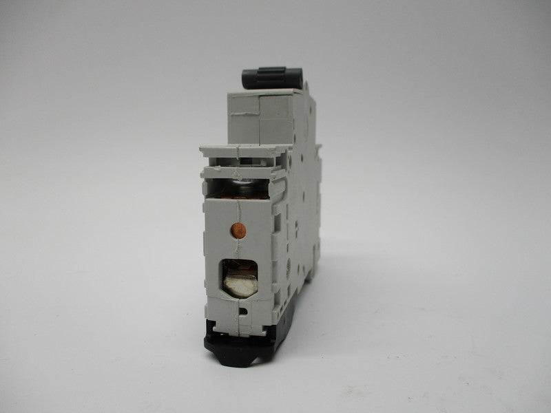 GENERAL ELECTRIC EP101UL-C3 686867 CIRCUIT BREAKER 3A 277VAC NSNP