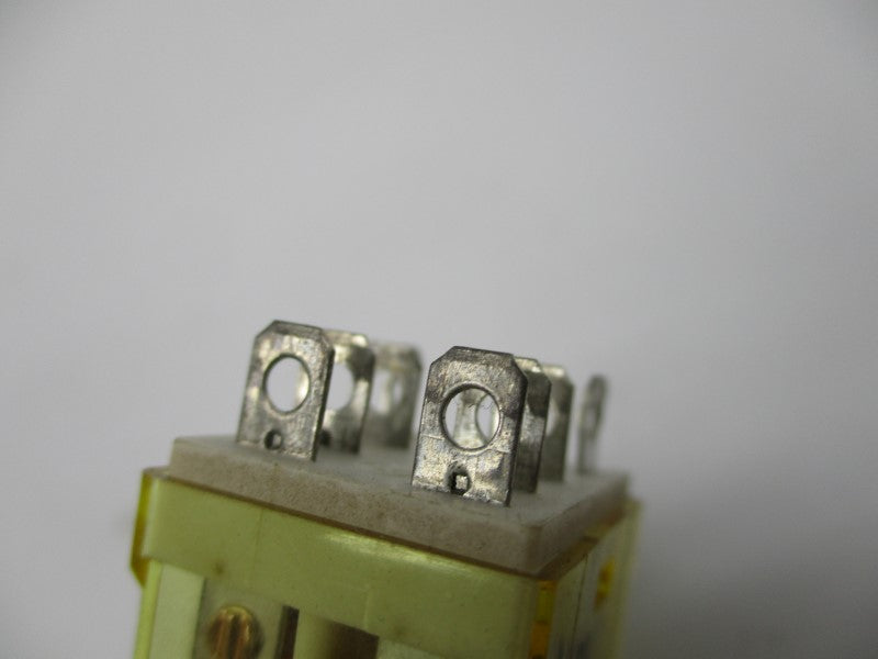 IDEC RH2B-UL 110-120VAC UNMP