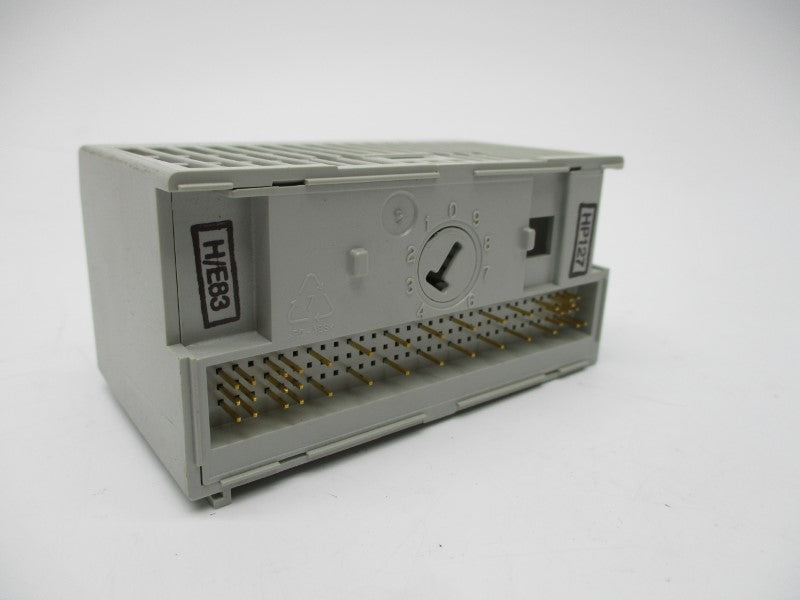 ALLEN BRADLEY 1794-OW8 SER. A 125/240VAC 15A UNMP