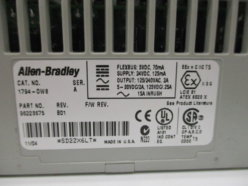 ALLEN BRADLEY 1794-OW8 SER. A 125/240VAC 15A UNMP