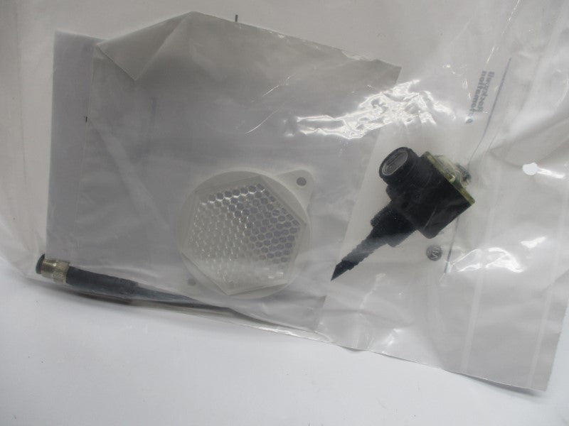 ALLEN BRADLEY 42EF-C2KBA-F4 SER. C 11-30VDC NSMP