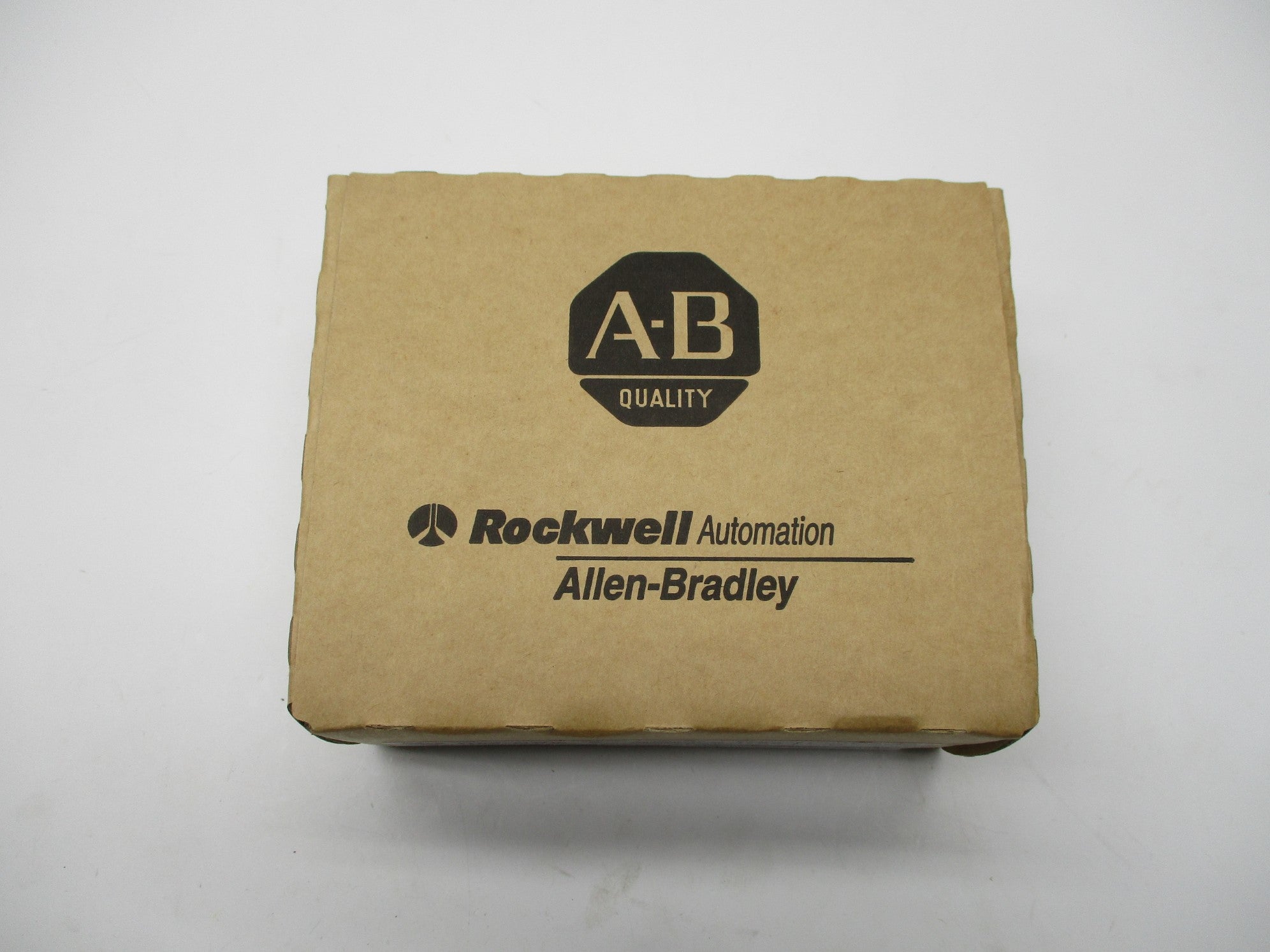 ALLEN BRADLEY 1769-OW16 SER. A F/W: 3.1 DATE: 2015 NSFS