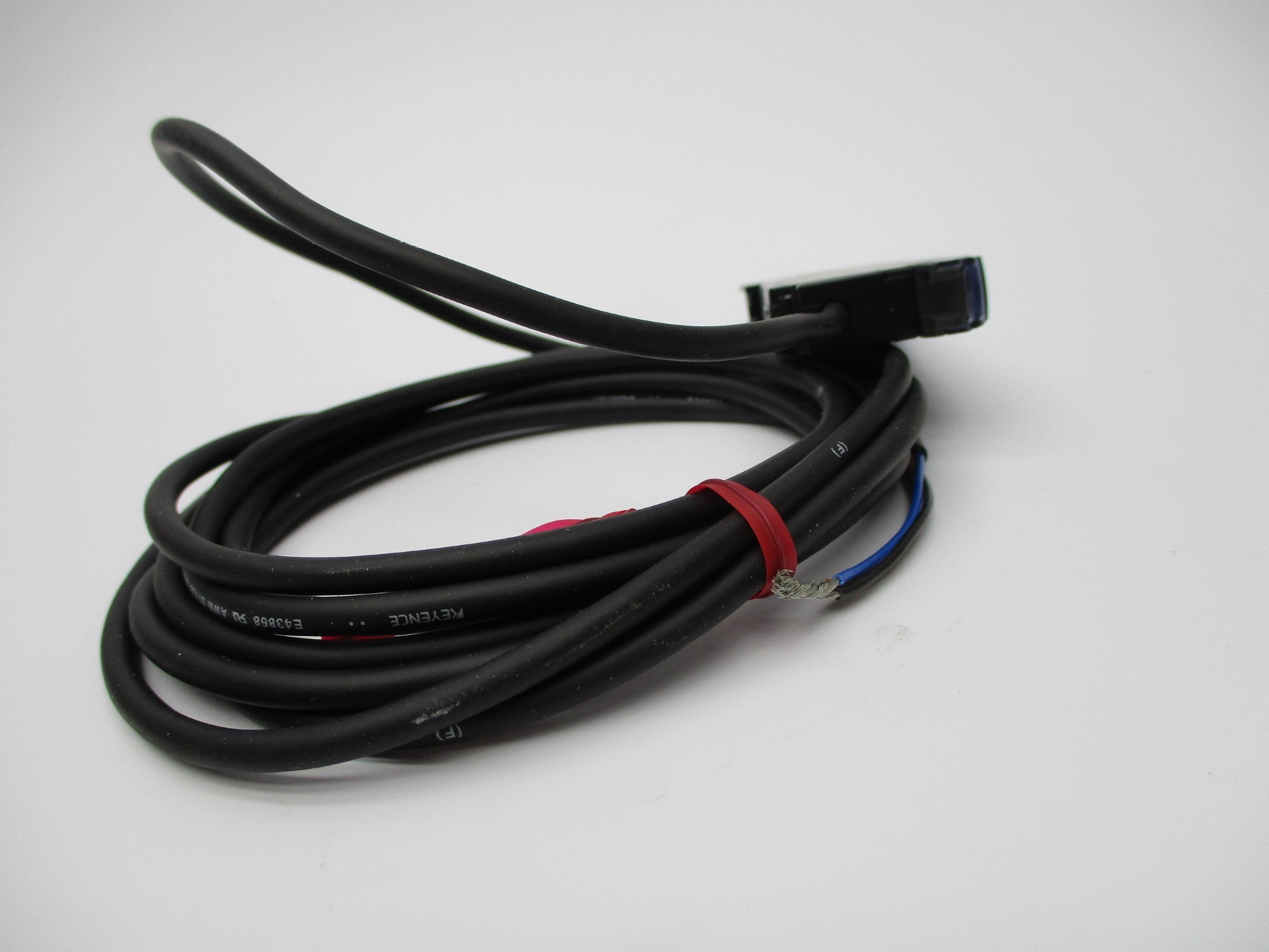 KEYENCE FS-V31P 12-24VDC NSNP