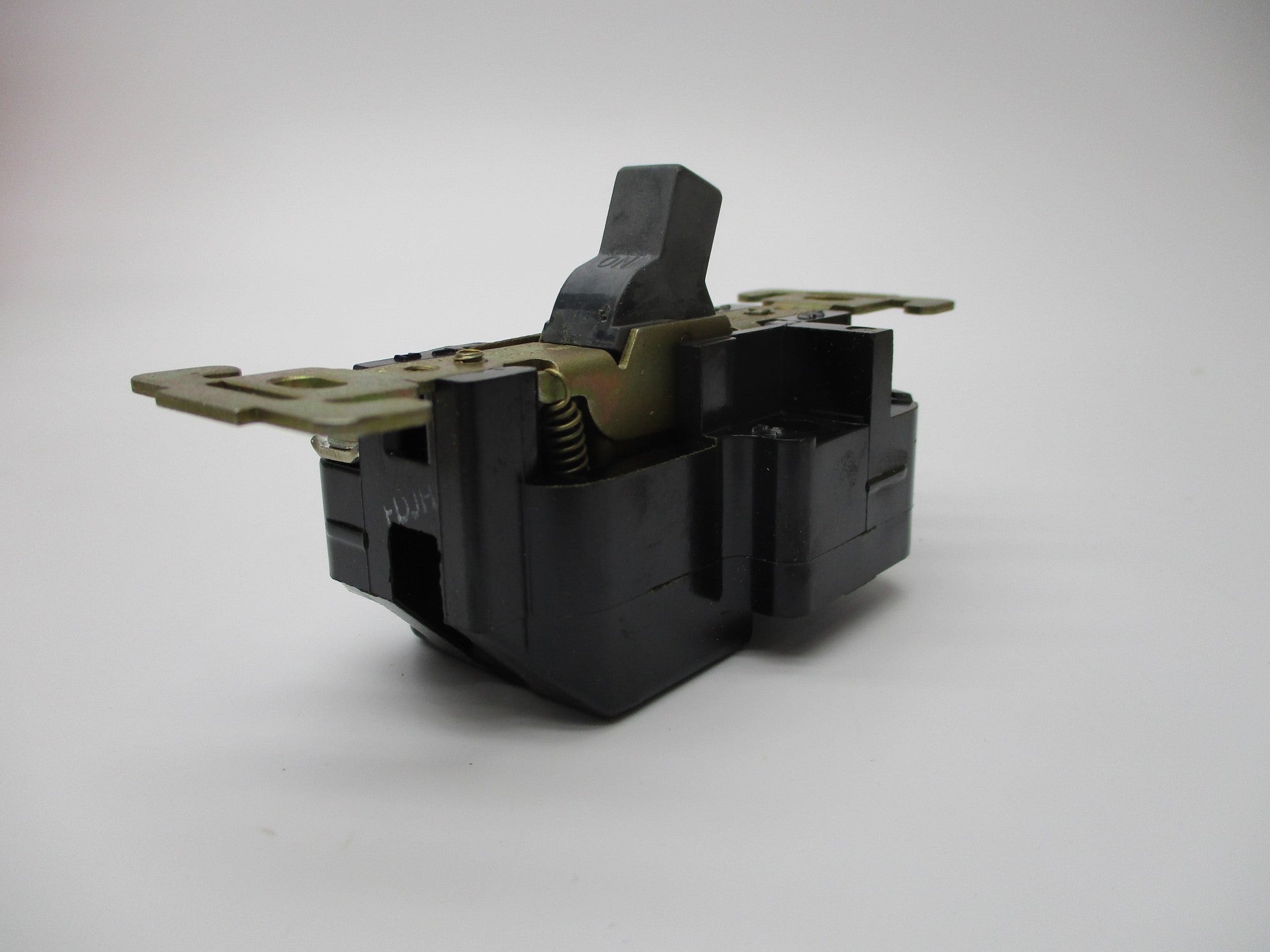 ALLEN BRADLEY 600-TOX4 SER. A (BK/YL) NSMP