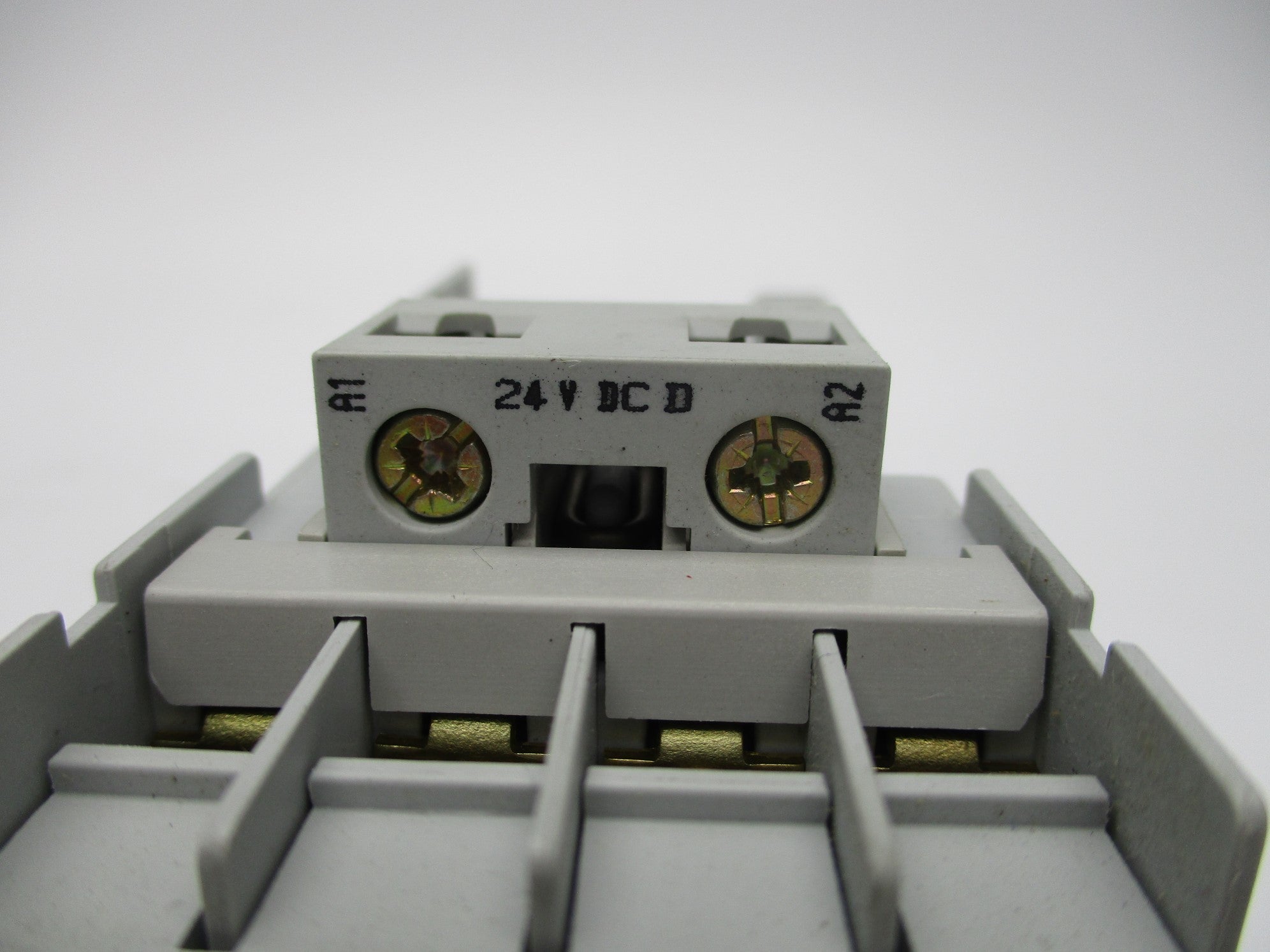 ALLEN BRADLEY 100-C16DJ10 SER. B 24VDC NSNP