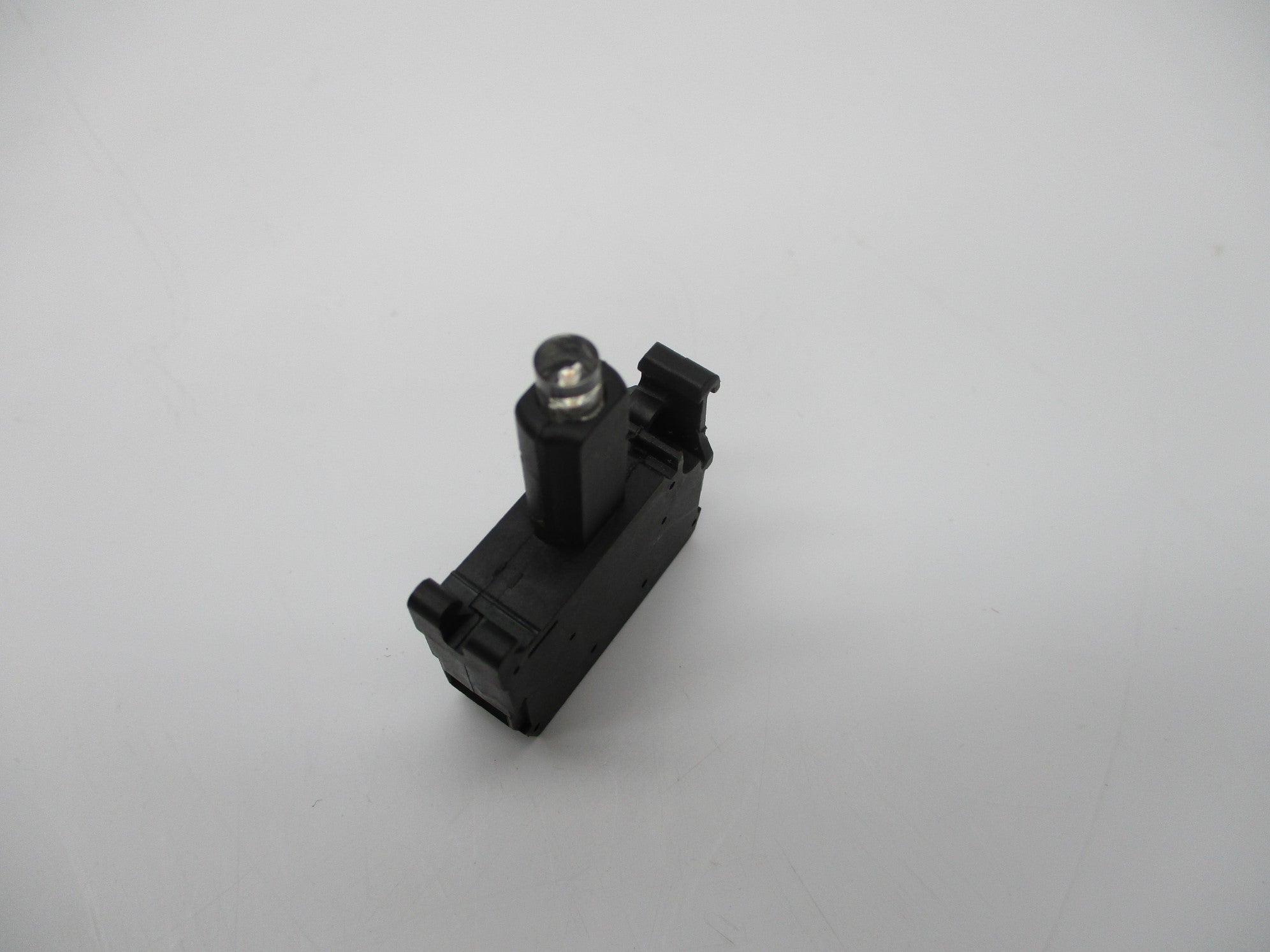 ALLEN BRADLEY 800F-N5Y SER. A 120V NSNP