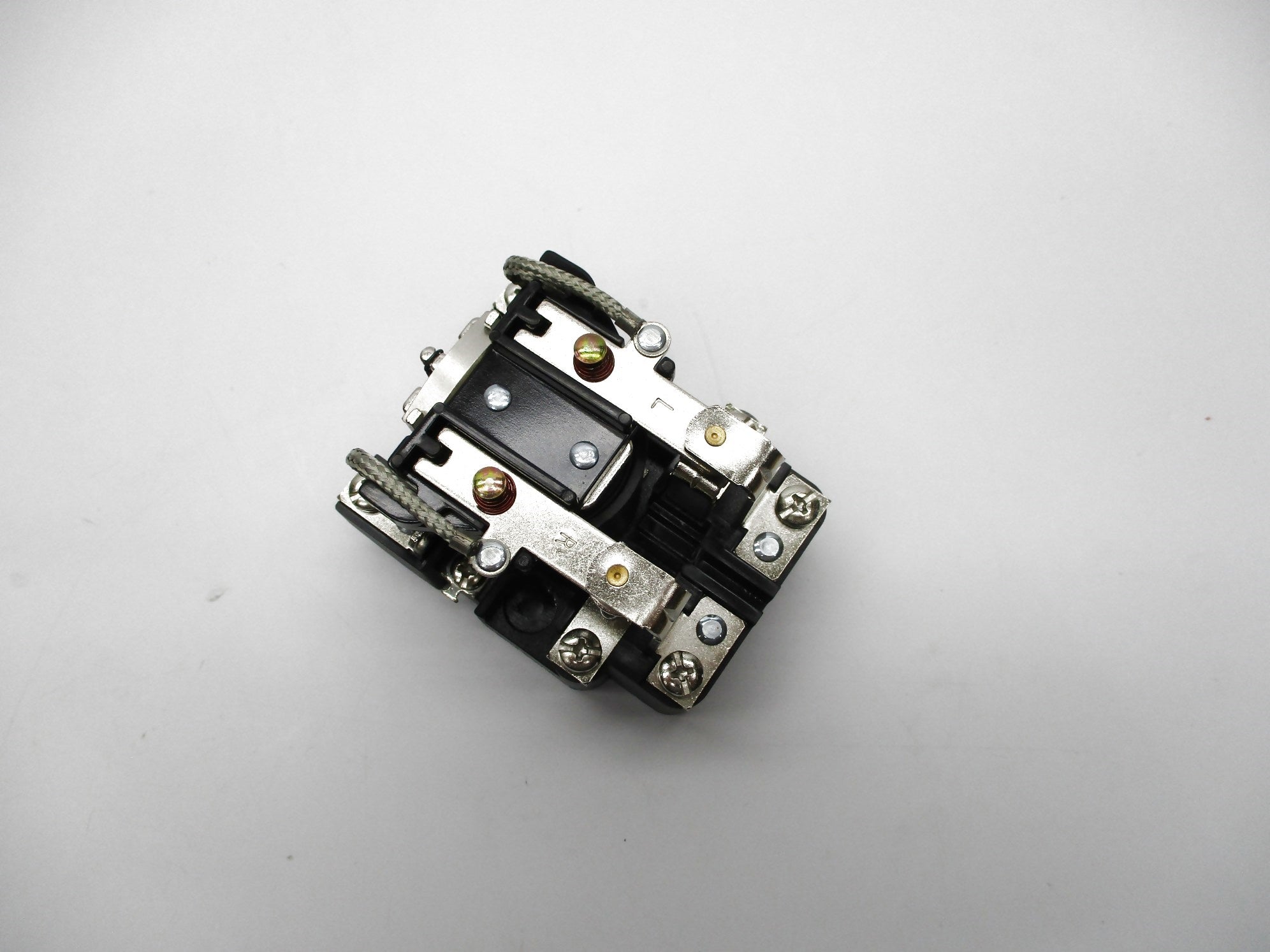 ALLEN BRADLEY 700-HG42Z1 SER. B 110VDC 40A (WH) NSMP