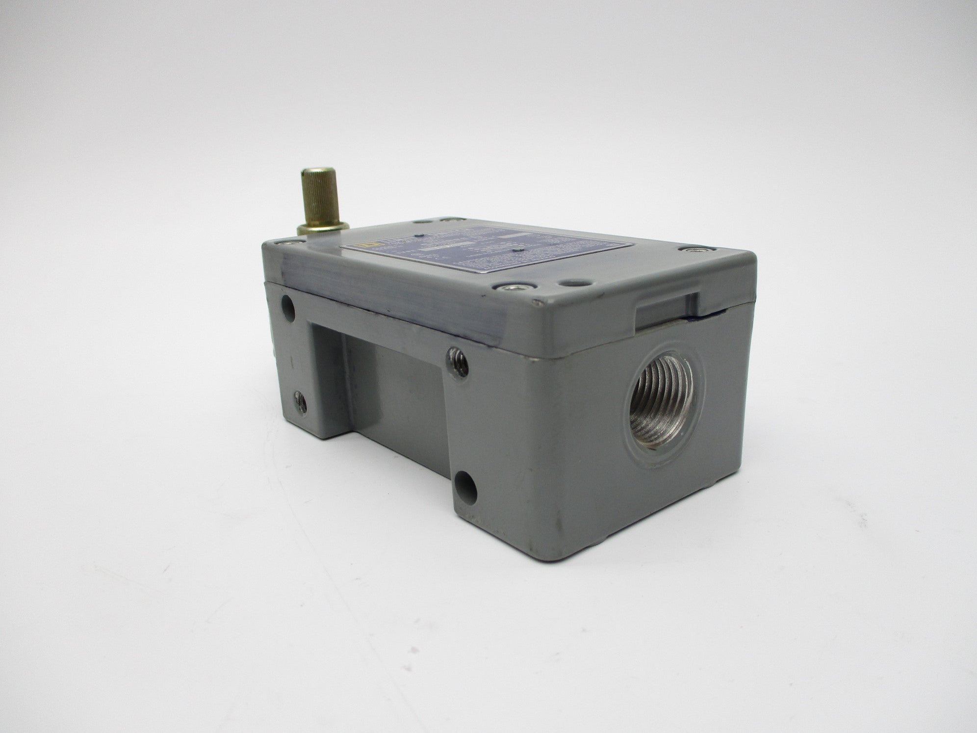 SQUARE D 9007CR61B2 SER. A UNMP