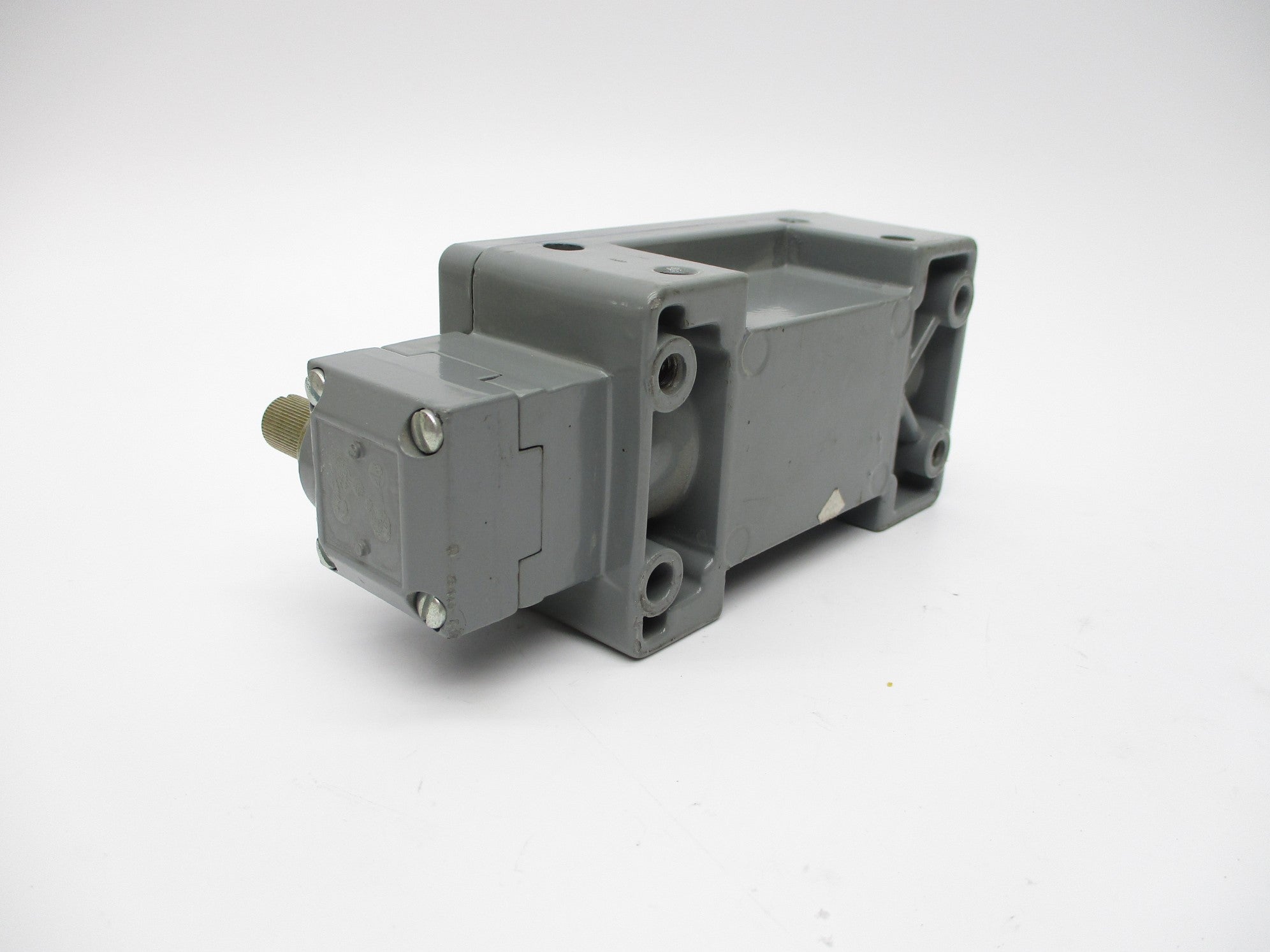 SQUARE D 9007CR61B2 SER. A UNMP