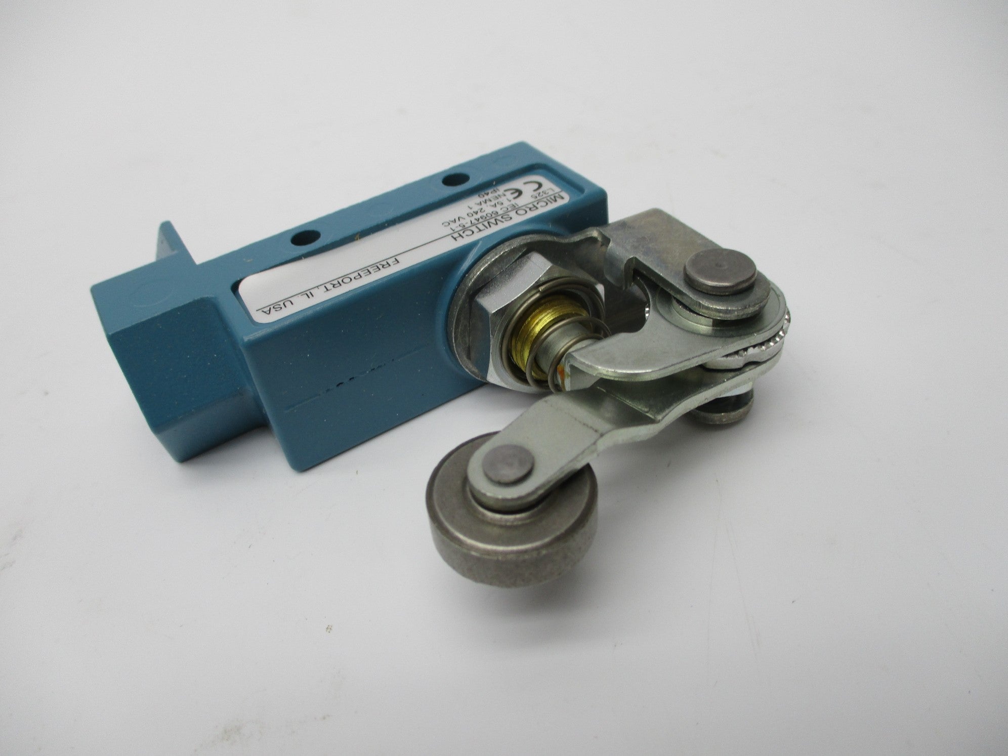 HONEYWELL BZE6-2RQ2 600VAC 15A (AS PICTURED) NSMP