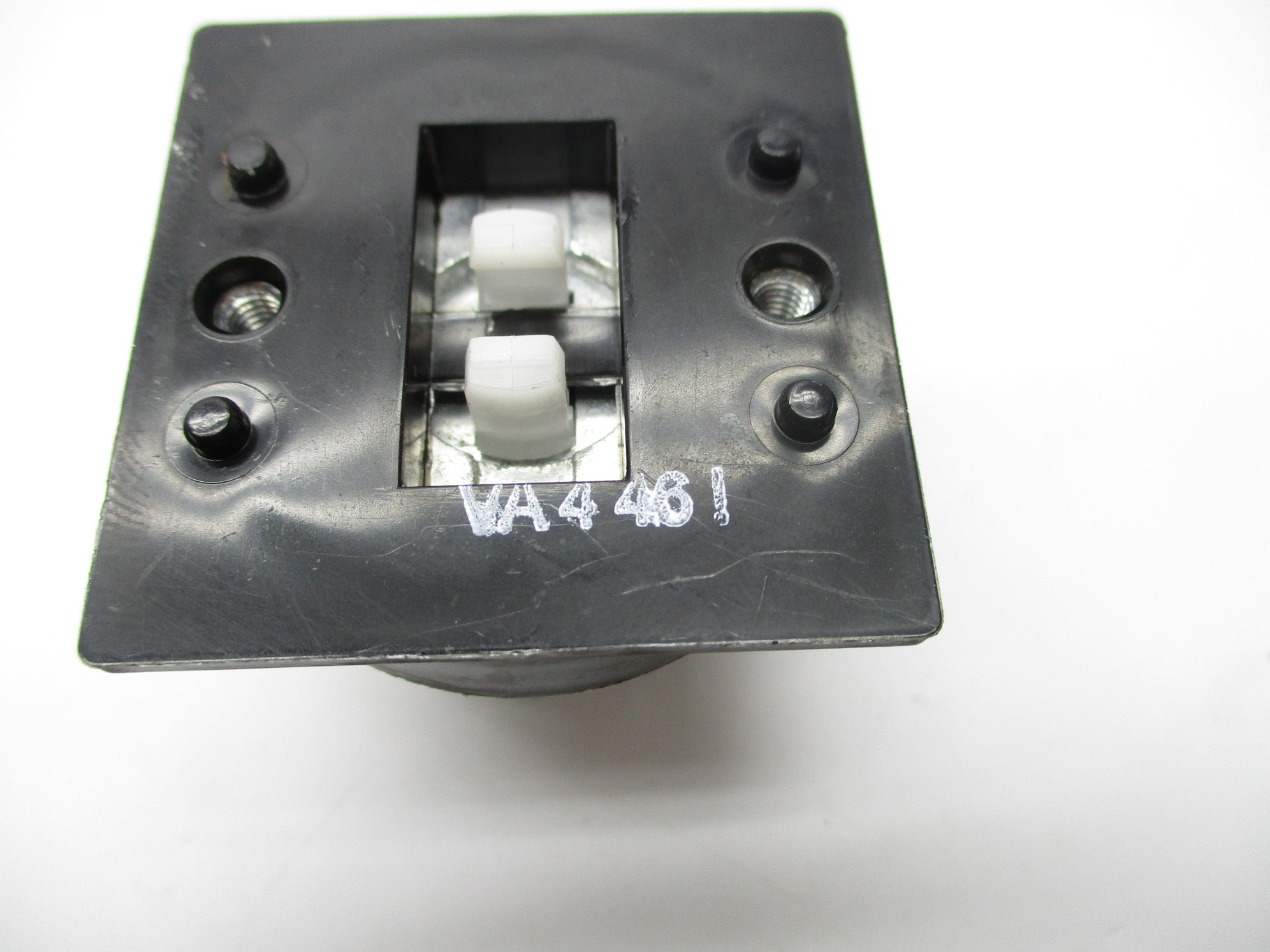 PUSH BUTTON VA4461 NSNP