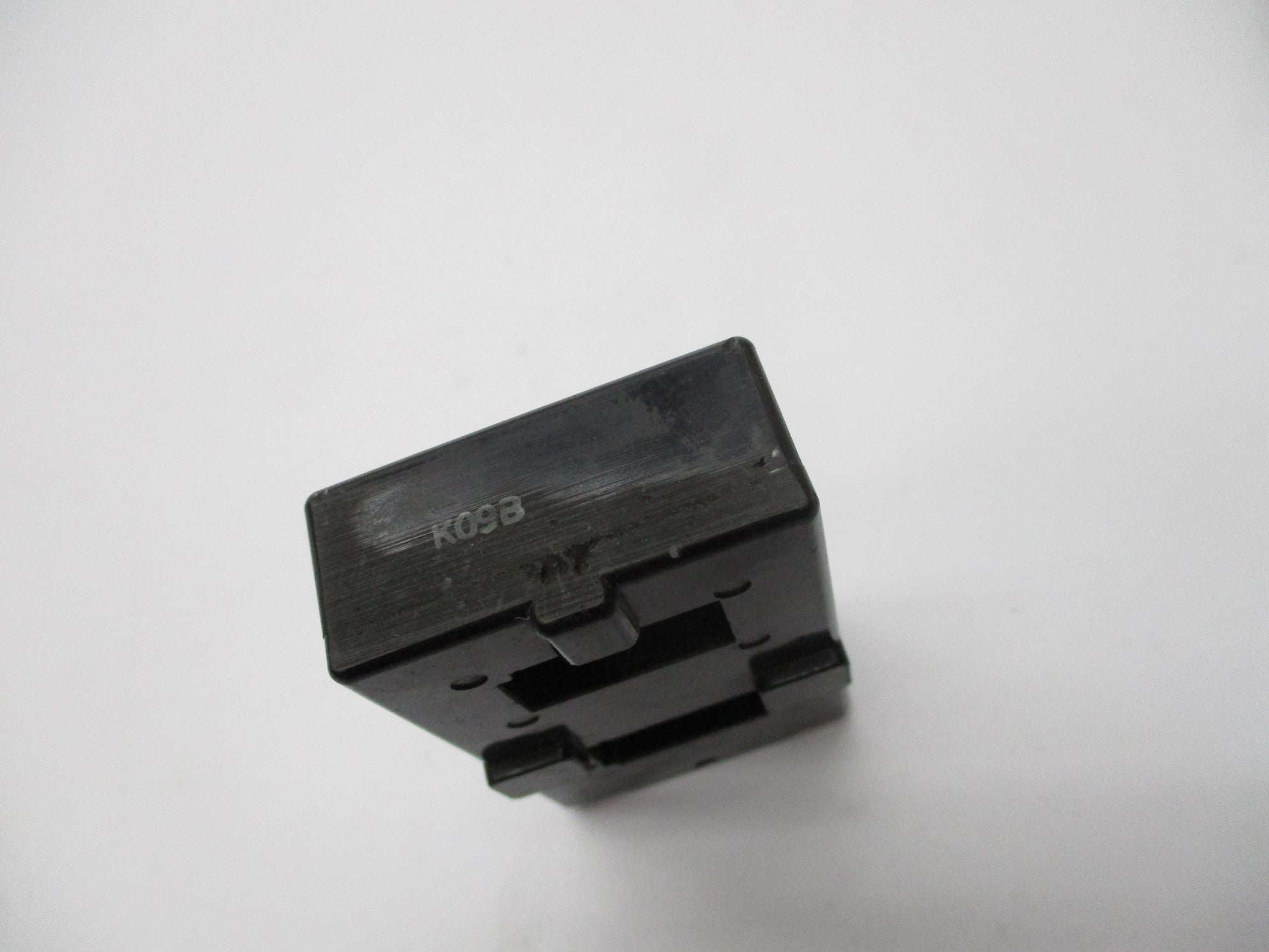 INDUSTRIAL SPARE PART 70A06 208/220V UNMP