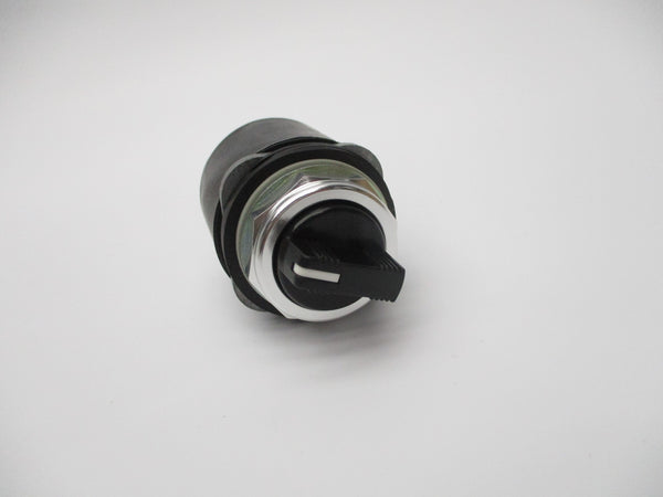 ALLEN BRADLEY 800T-U13 SER. Q 300VAC/DC (WH) NSMP